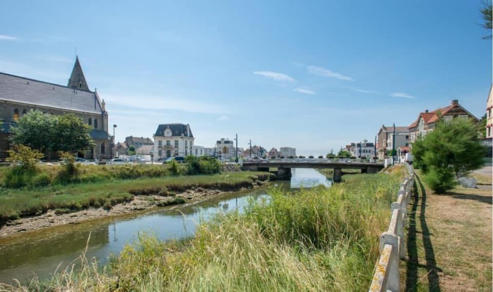Pied A Terre Wimereux A 2 Pas De La Plage Et Du Centre Bagian luar foto